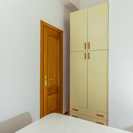 Villa 300m From The Sea With Garden 500mq - Wifi - Parking -ac