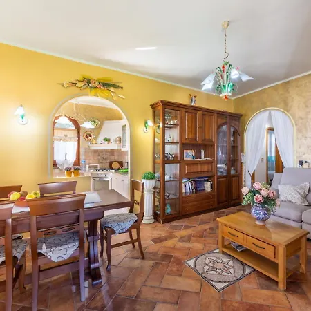 A Santa Margherita Di Pula - 100m From The Sea - Private Garden 500mq - Wifi * Fox E Sali-monte Agumu
