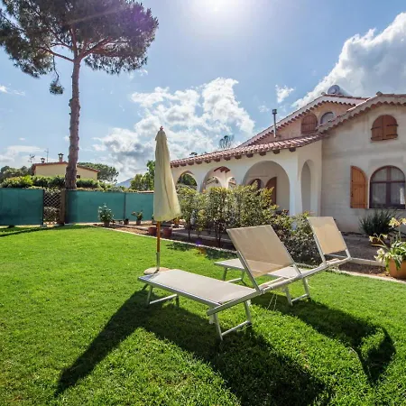 Vila A Santa Margherita Di Pula - 100m From The Sea - Private Garden 500mq - Wifi *