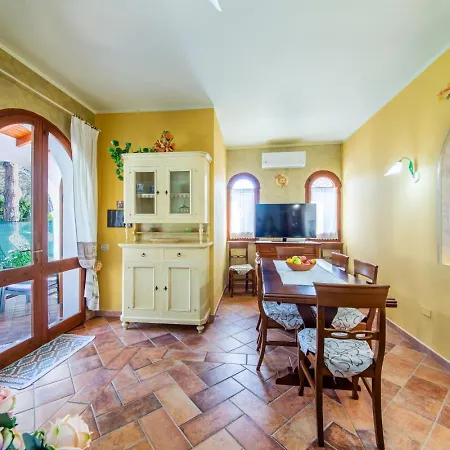 A Santa Margherita Di Pula - 100m From The Sea - Private Garden 500mq - Wifi *